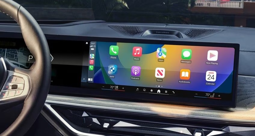 2025 BMW X7 Touchscreen