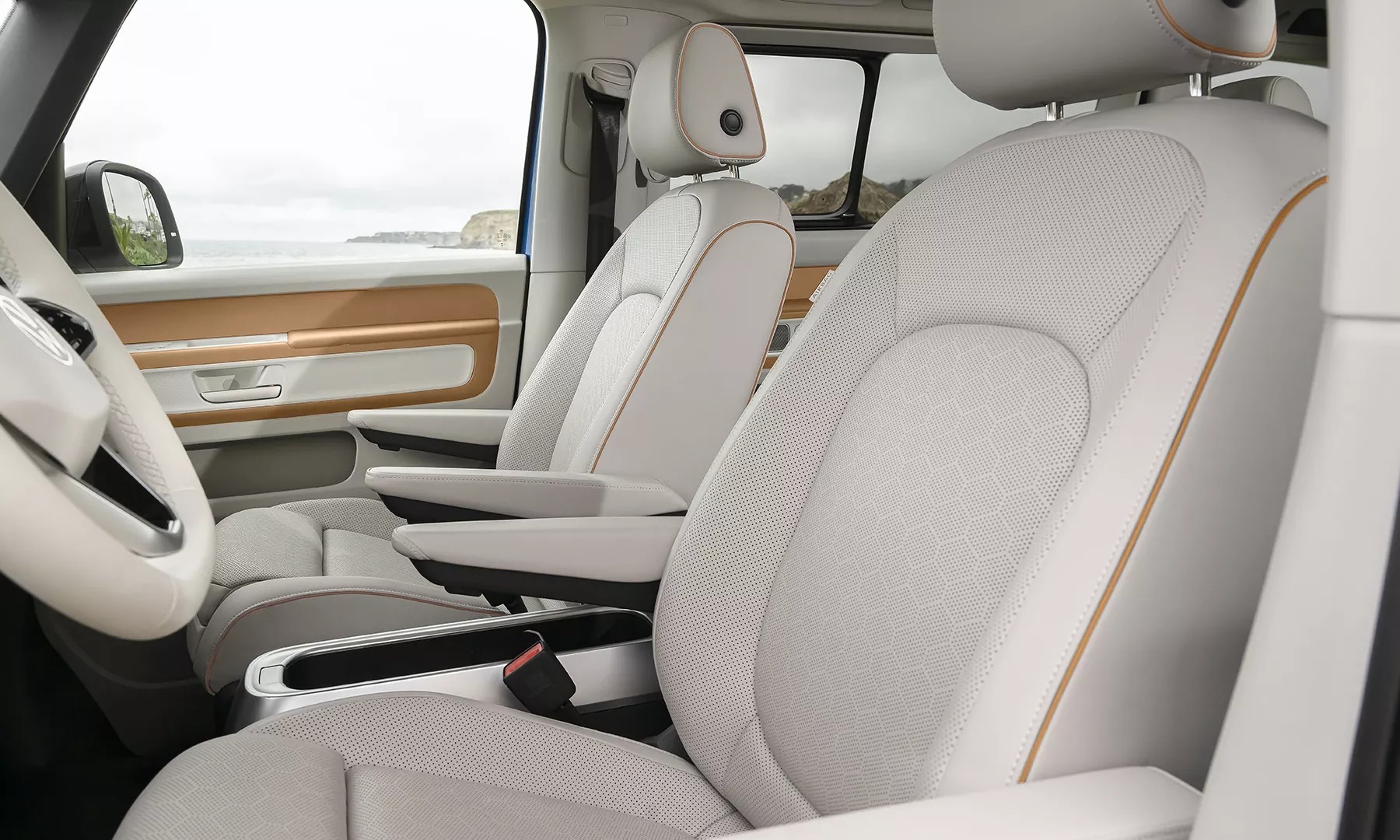 2025 Volkswagen ID. Buzz Front Seats