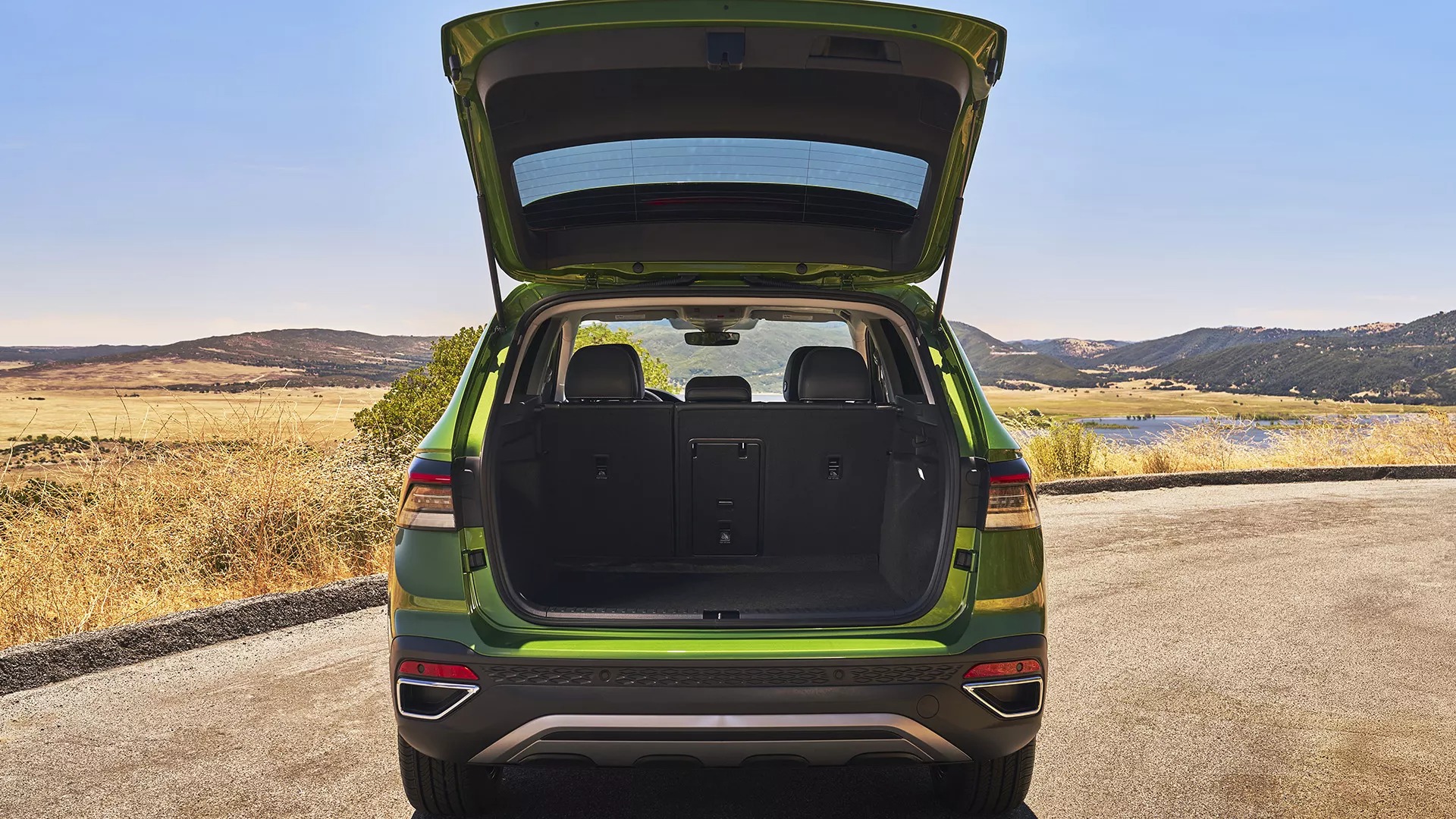 2025 Volkswagen Taos Trunk