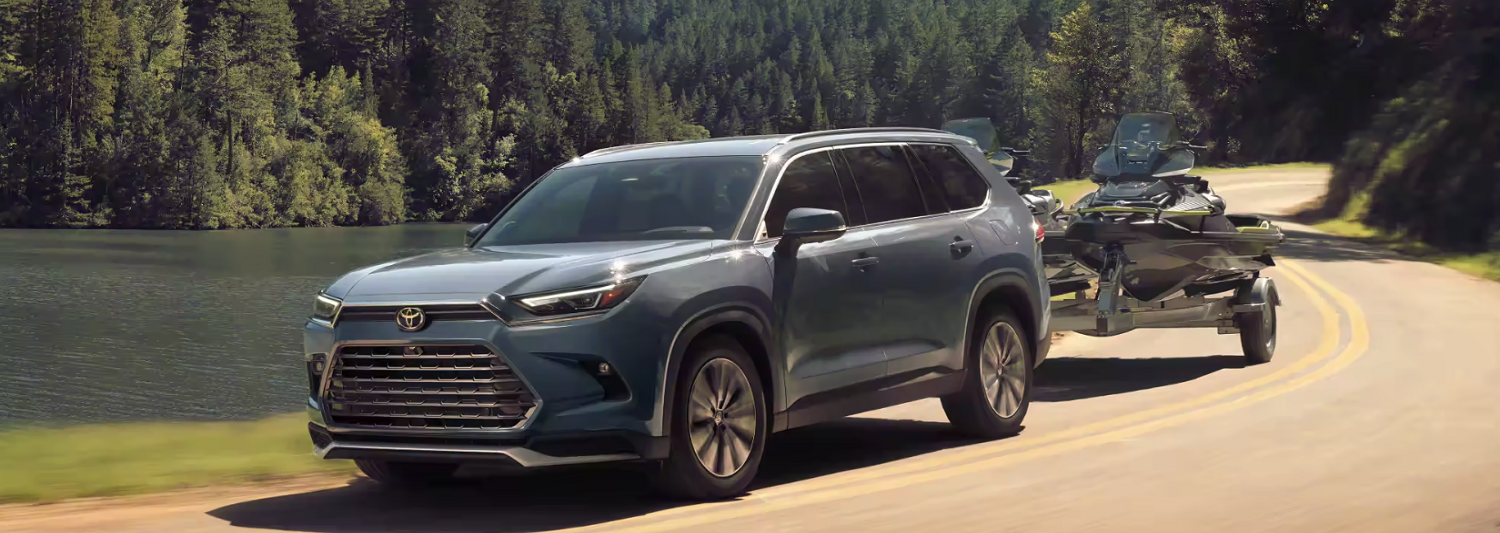 2025 Toyota Grand Highlander Hybrid for Sale near Westbury, NY