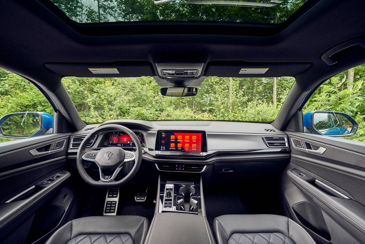2025 Volkswagen Atlas Cross Sport Dashboard