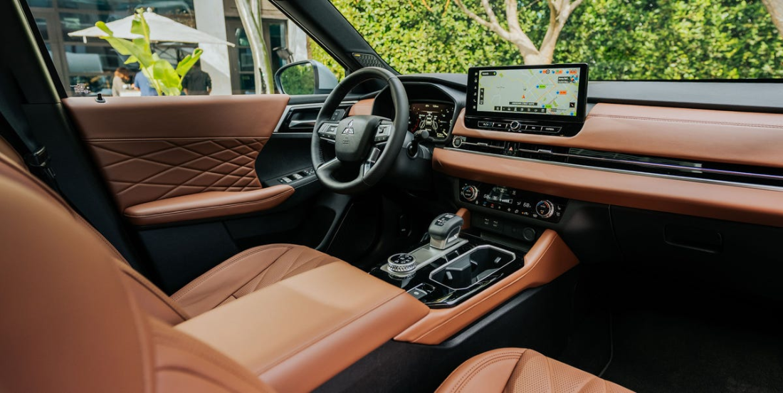 2025 Mitsubishi Outlander Dashboard