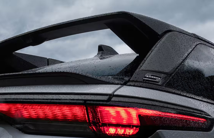 Jeep Wagoneer S Spoiler