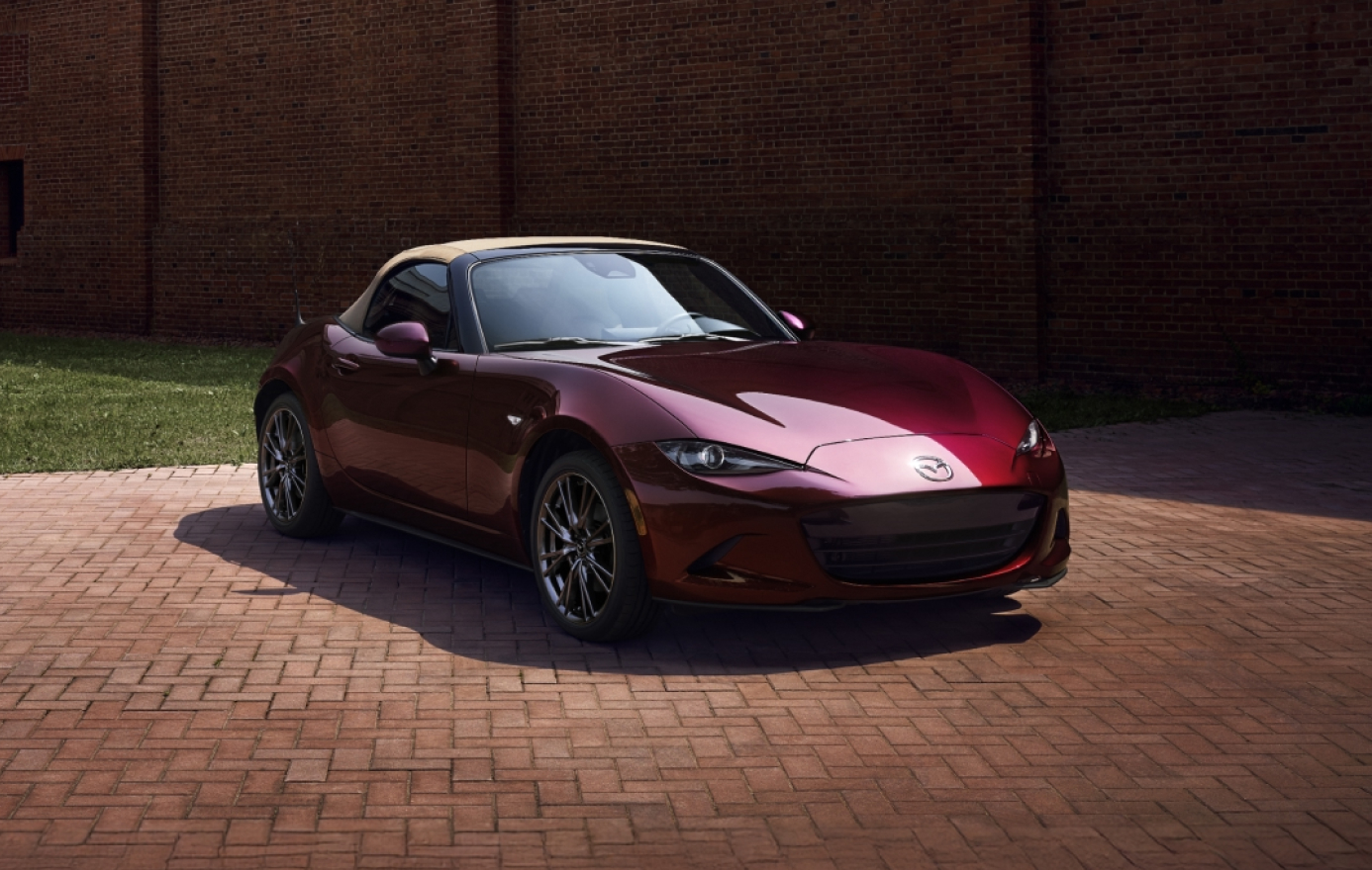 2025 Mazda Miata: Changes for the New Model Year