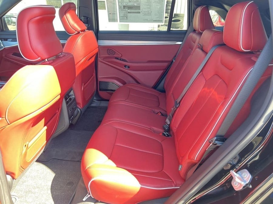 2025 Wagoneer S back seats