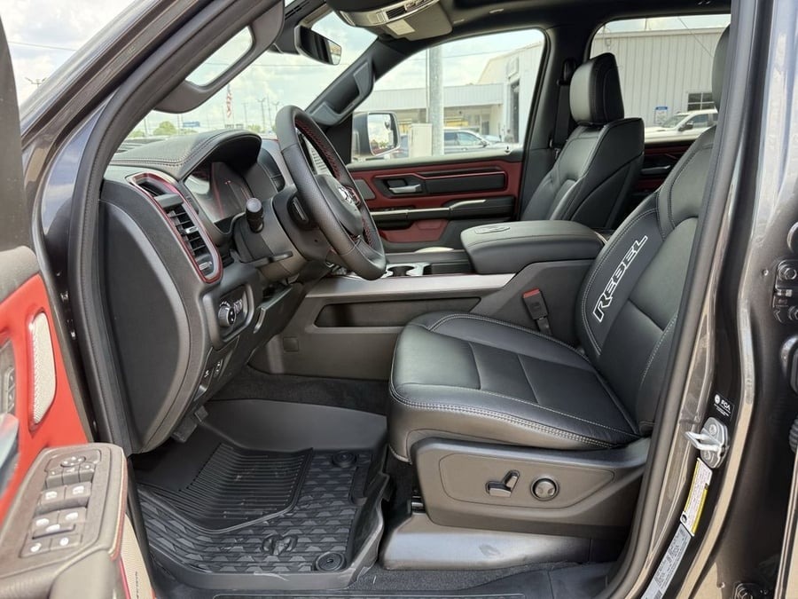 2026 RAM 1500 front seats