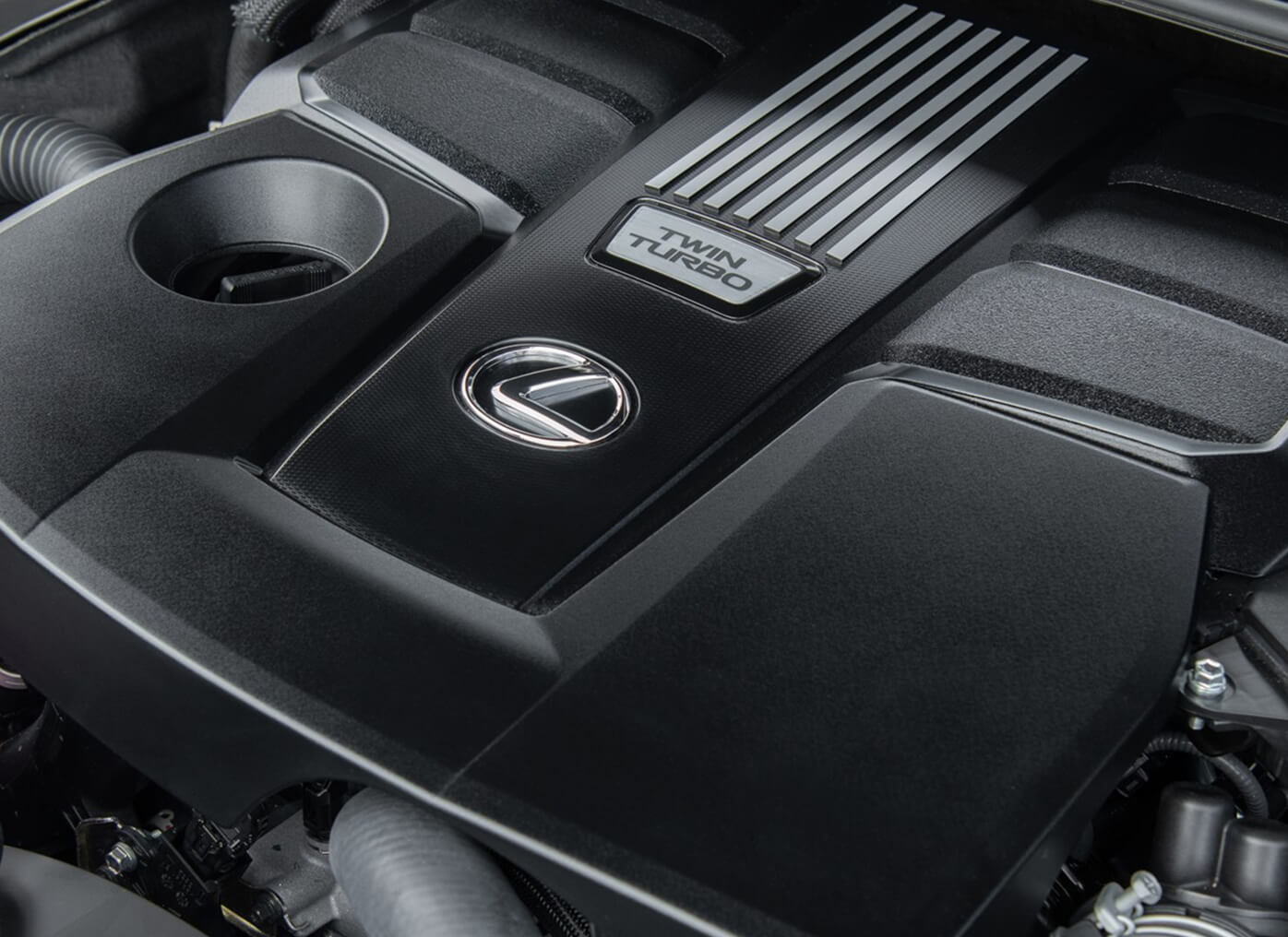 2025 Lexus LX Performance