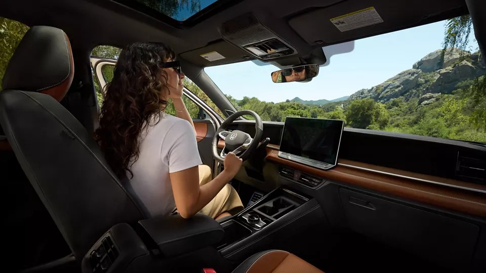 2025 Volkswagen Tiguan Front Cabin