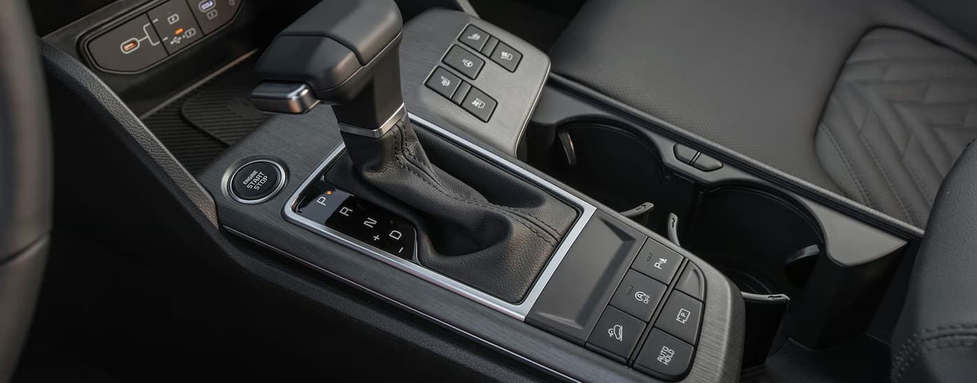 Shifter in a 2025 Kia Sportage for sale at a dealership near Council Bluffs