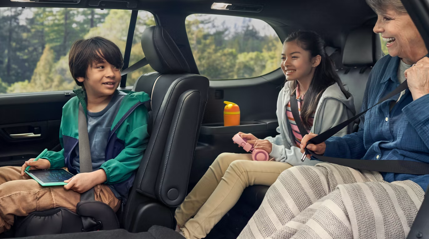 Grand Highlander Hybrid Seating