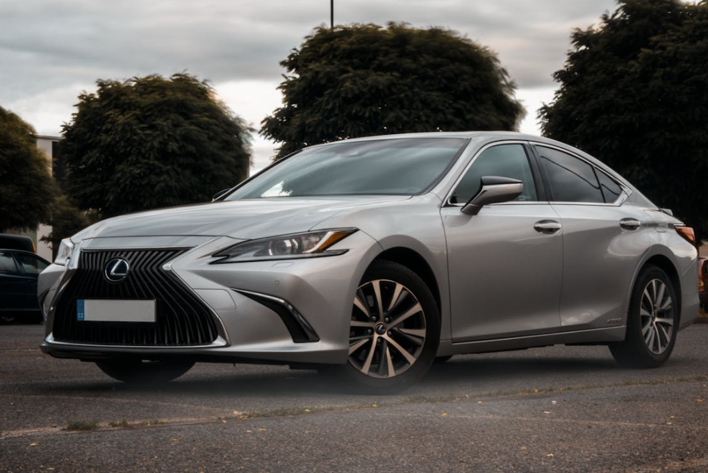 A Silver Lexus Car Parked on Parking Lot