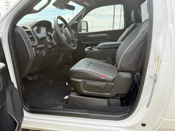 2026 RAM 2500 front seats