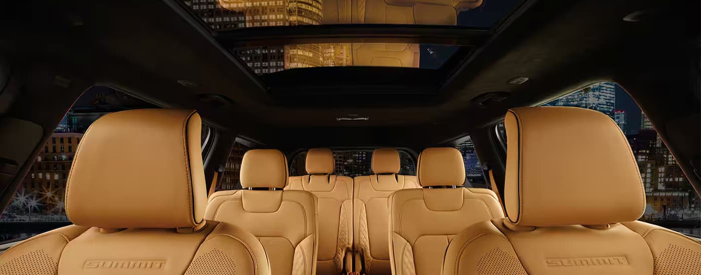 Tan leather seats in a 2025 Jeep Grand Cherokee