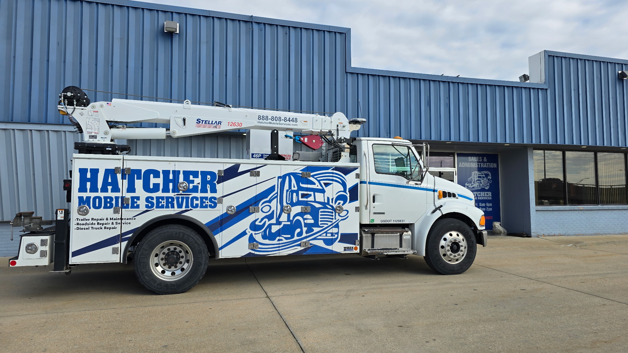 Commercial service vehicles