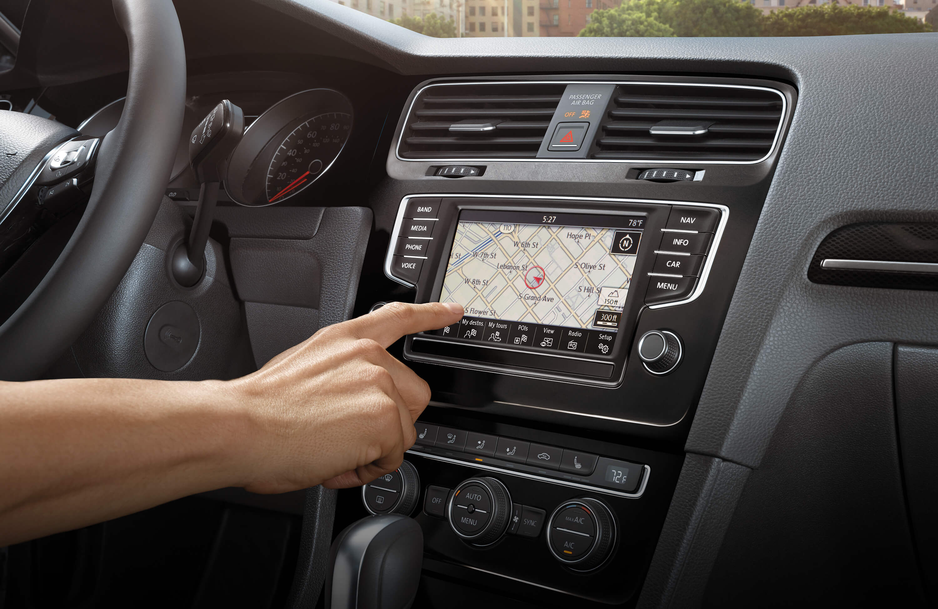 Volkswagen Golf Center Touchscreen