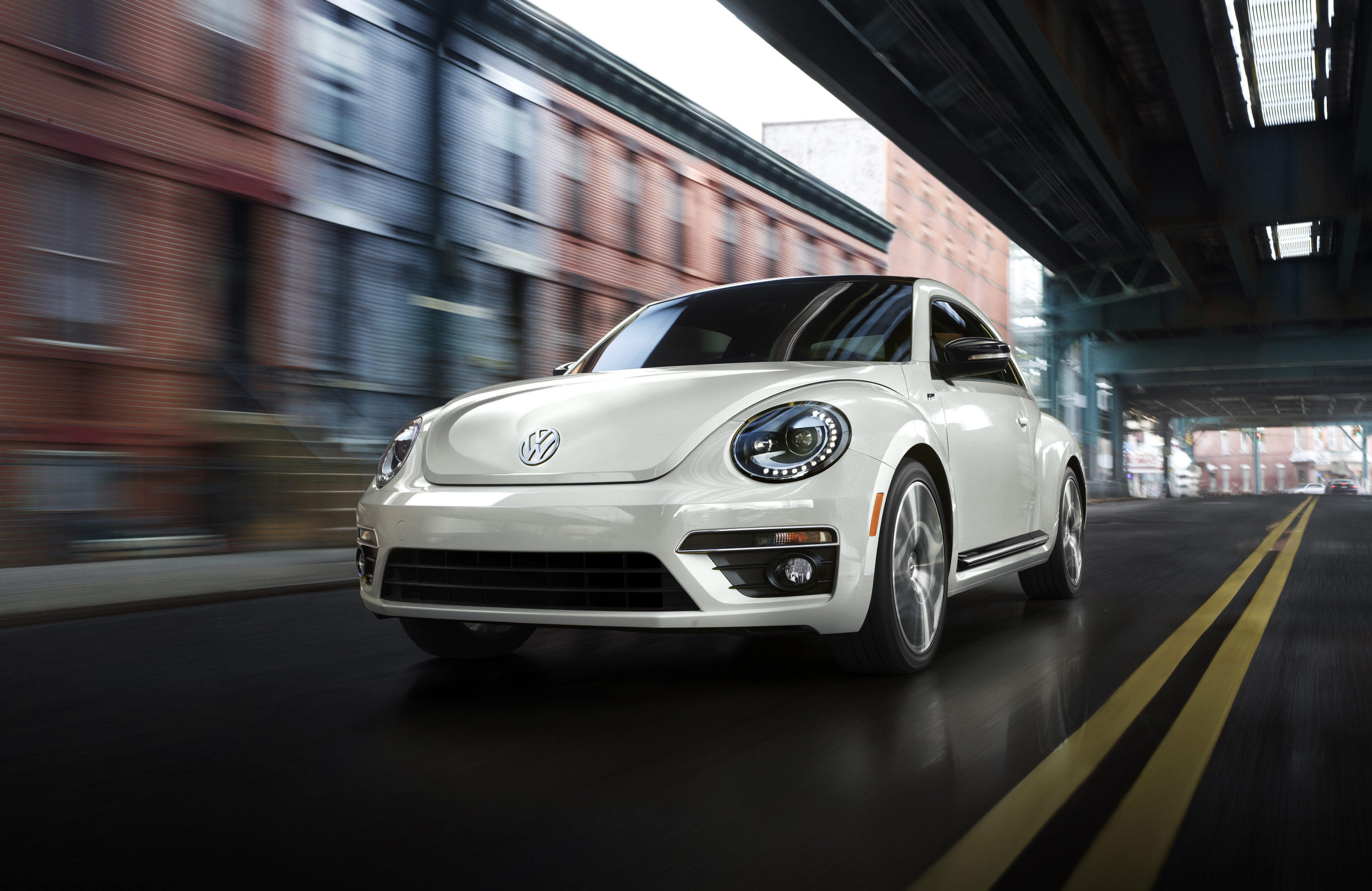 2016 VW Beetle vs 2016 Fiat 500 near Silver Spring, MD