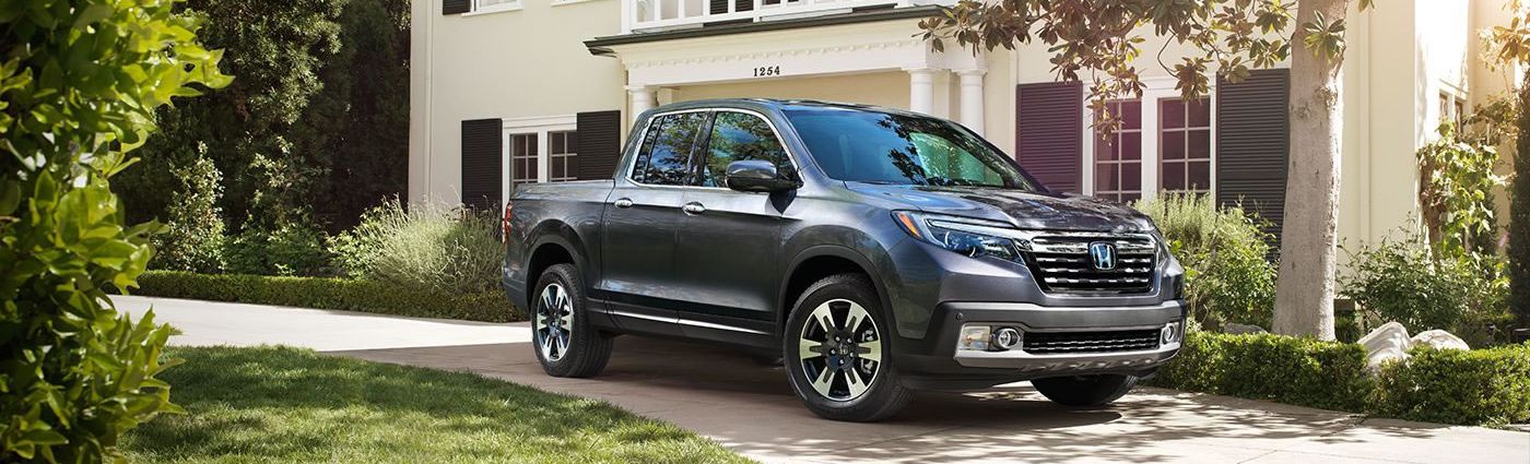 2017 Honda Ridgeline vs 2017 Toyota Tacoma near Woodbridge, VA