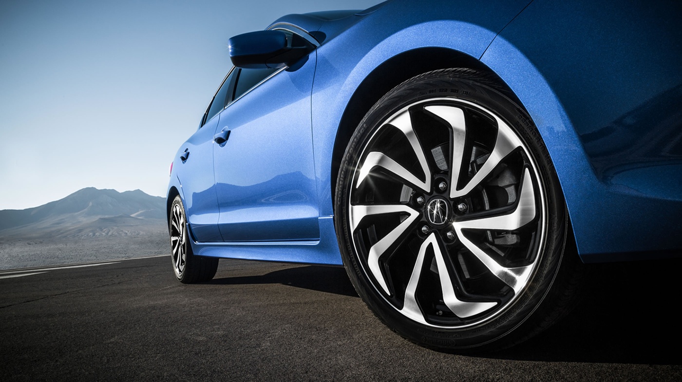 Style is in the 2017 ILX's DNA!