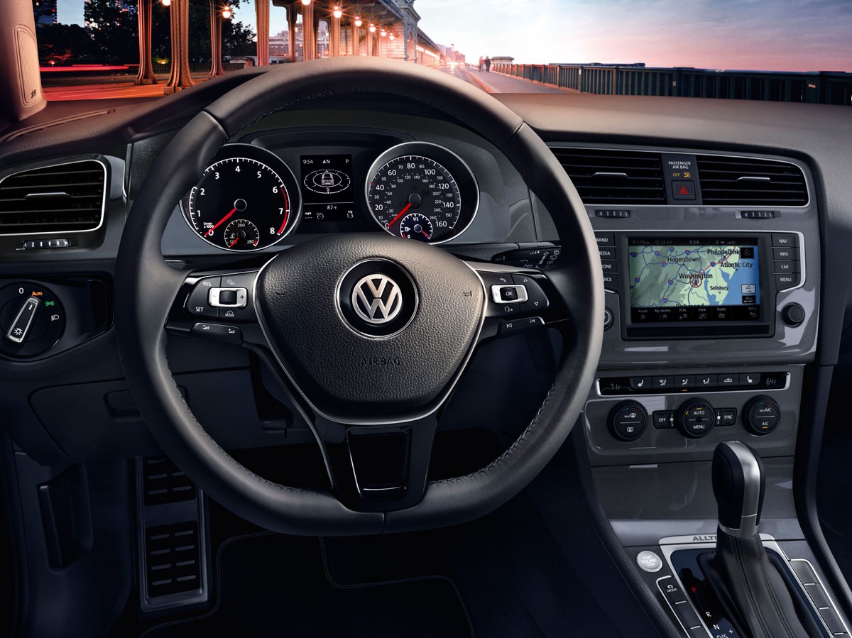 VW Golf Alltrack Interior 