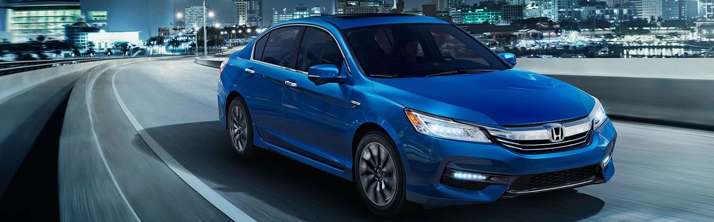 2017 Honda Accord Hybrid vs 2017 Chevy Malibu Hybrid in Fredericksburg, VA
