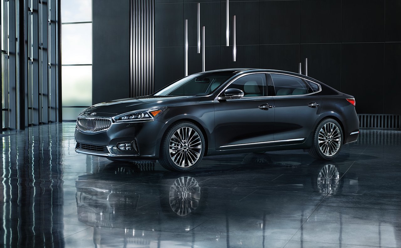 Certified 2017 Kia Cadenza Premium