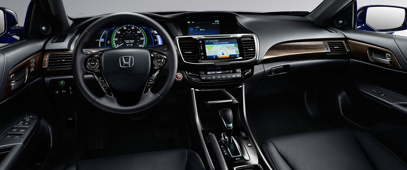 The 2017 Accord Hybrid Touring Has a Wide Array of Tech to Enjoy!