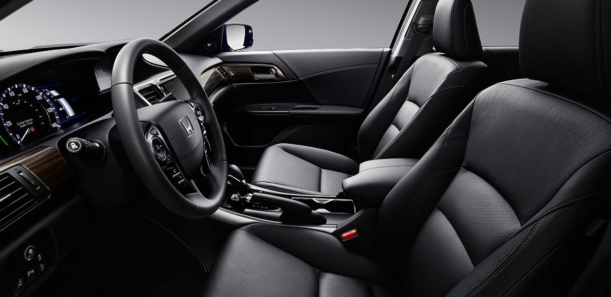 Interior of the Accord Hybrid