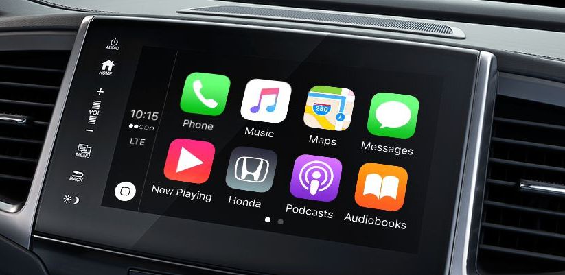 The 2017 Pilot with Apple CarPlay™