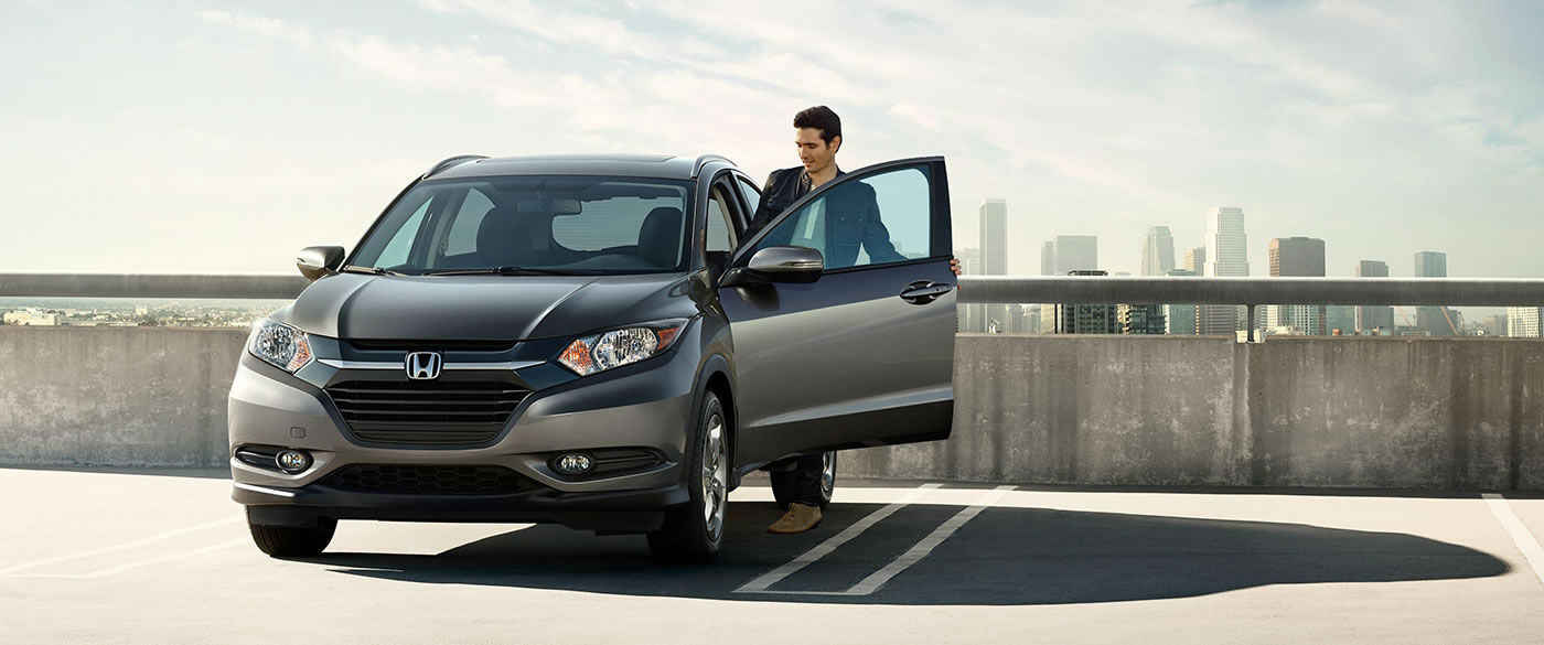 2017 Honda HR-V vs 2017 Chevy Trax in Chantilly, VA
