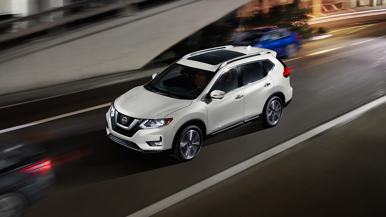 2017 Nissan Rogue vs 2017 Honda CR-V near Framingham, MA