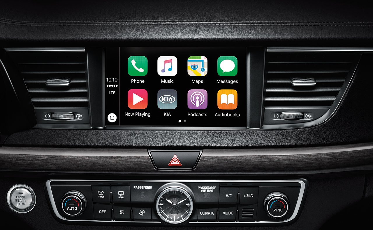 2017 Cadenza with Apple CarPlay™