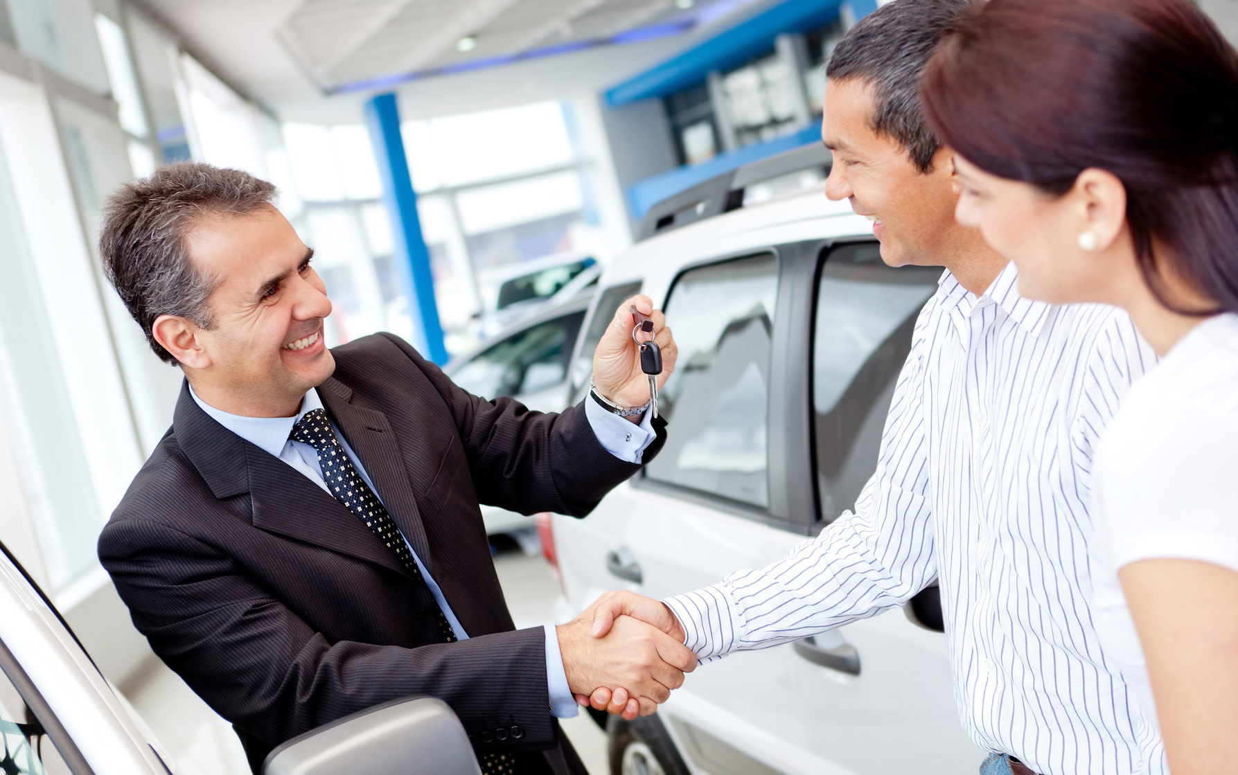 How We Work with Car Dealerships: Advantageous Terms for Large and Regular B2B Clients