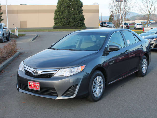 Toyota Camry in Mount Vernon at Foothills Toyota