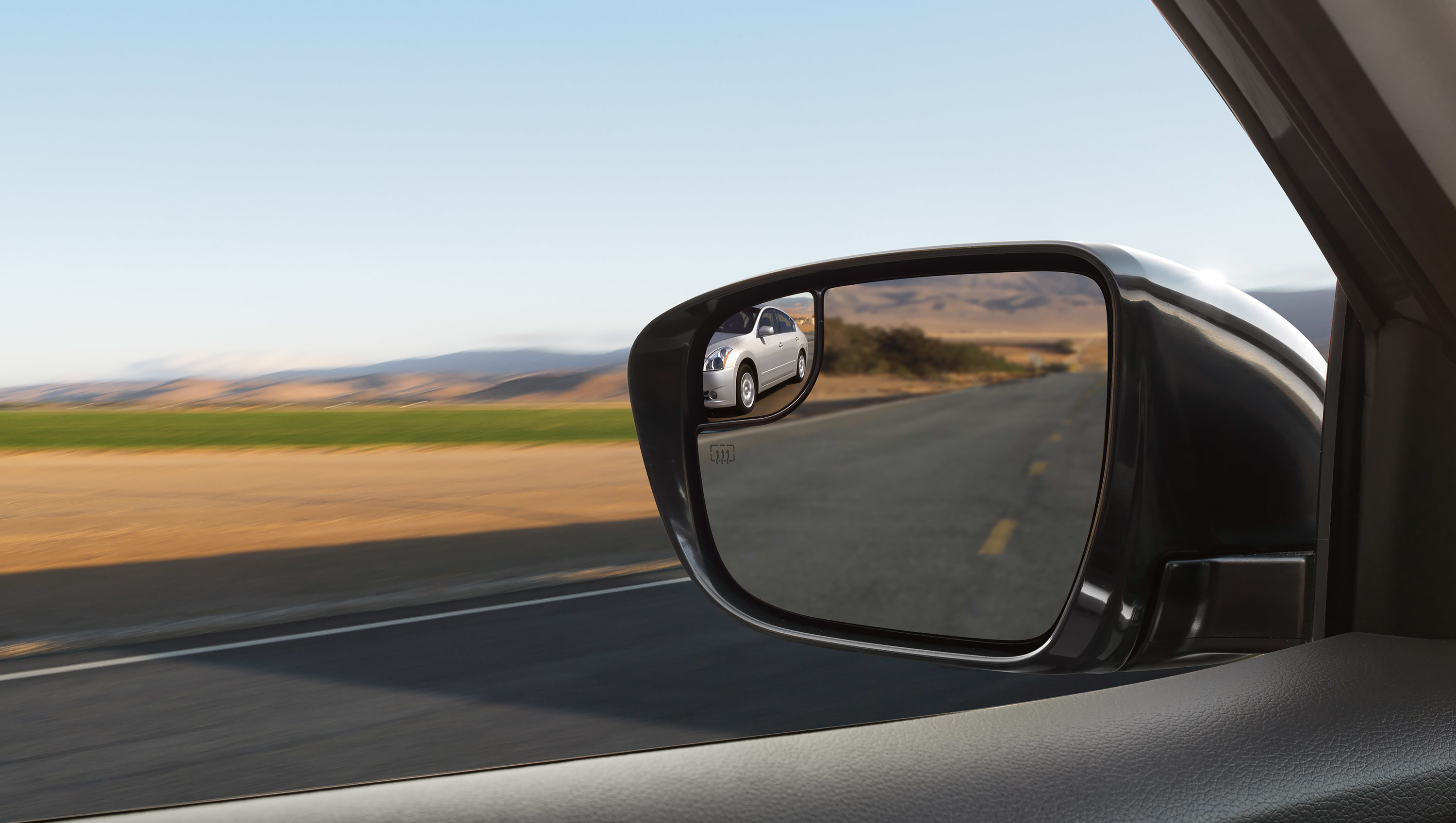 2015 Nissan Rogue blind spot mirror