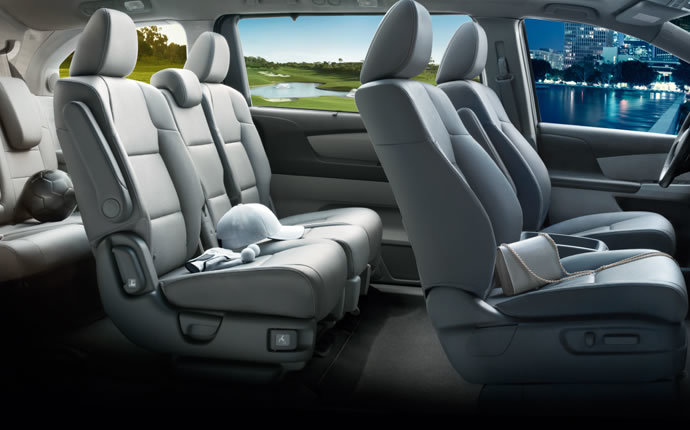 2015 Honda Odyssey interior seating