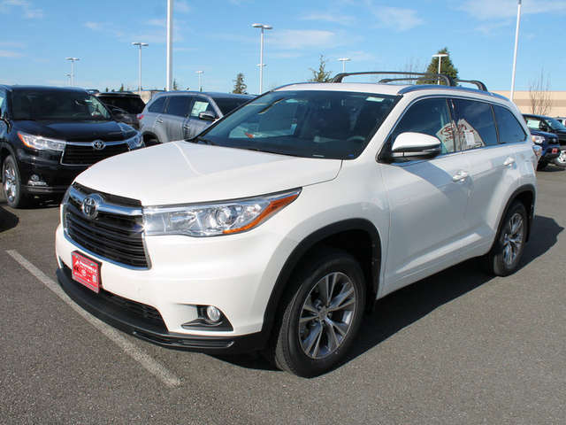 2015 Toyota Highlander for Sale near Snohomish at Foothills Toyota