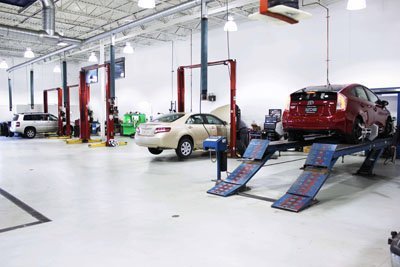 Service Department Pictures - Crown Toyota of Lawrence