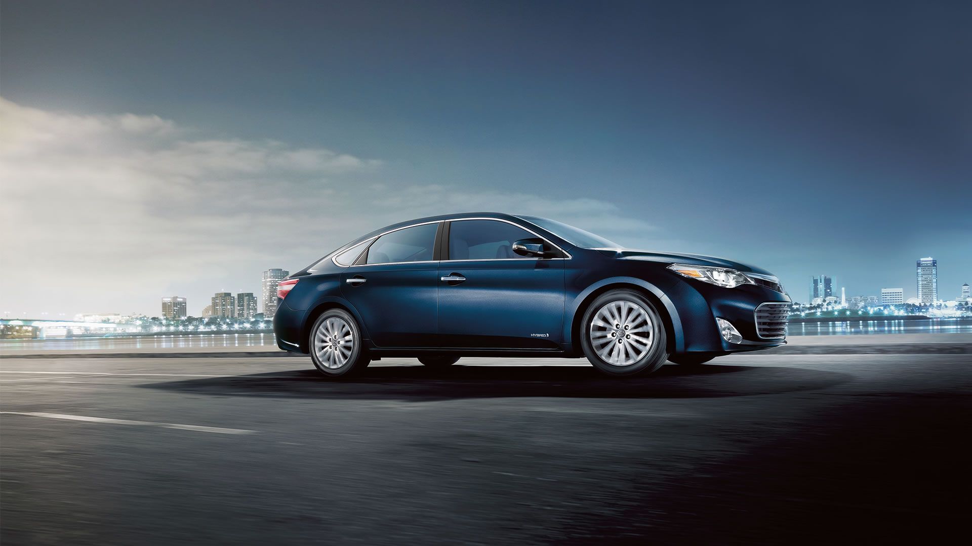 2015 Toyota Avalon Hybrid for Sale near Tacoma at Doxon Toyota