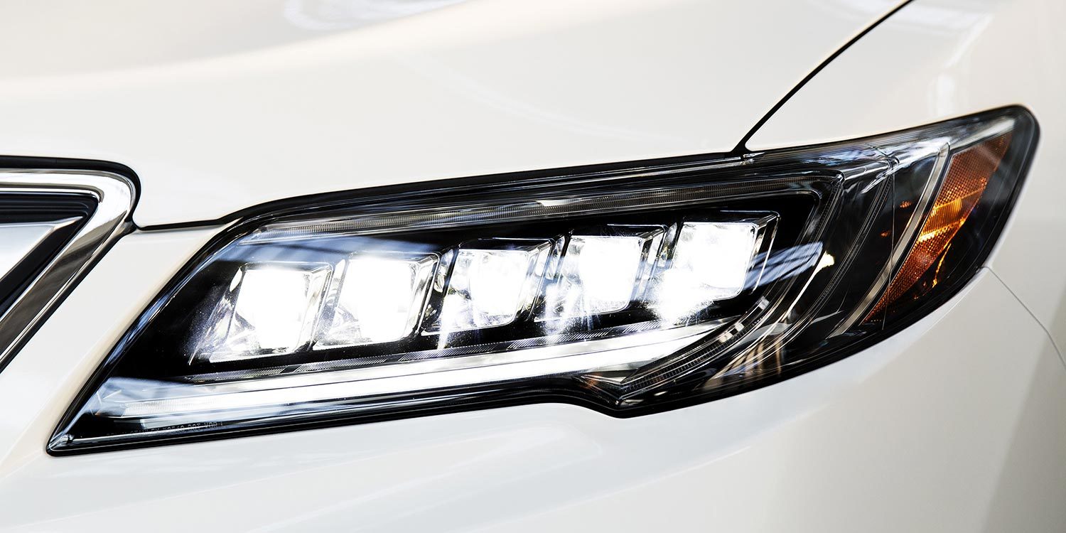 Jewel-Eye headlights on the 2016 RDX