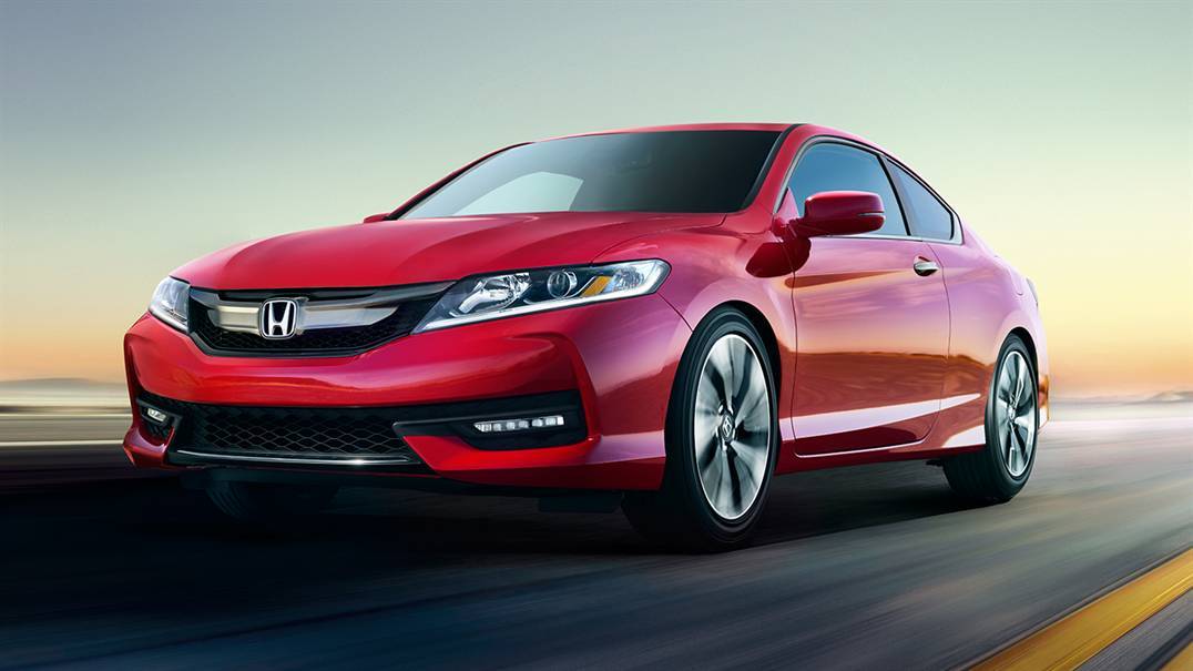 2016 Honda Accord vs 2016 Toyota Camry in Fredericksburg, VA