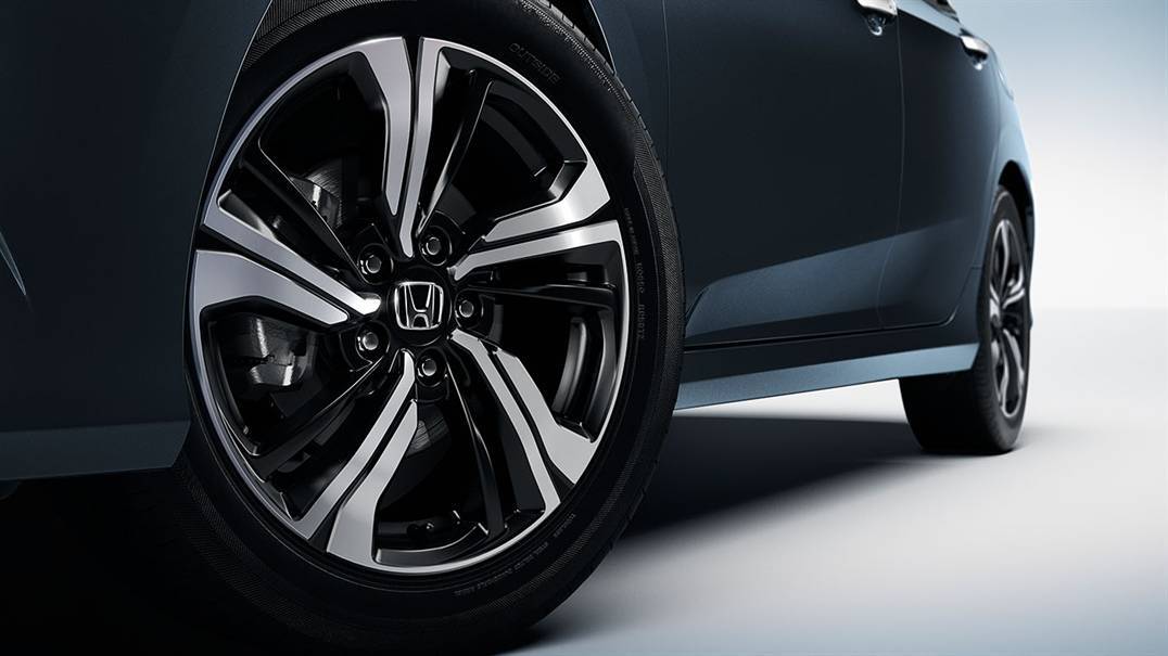 2016 Honda Civic Tires