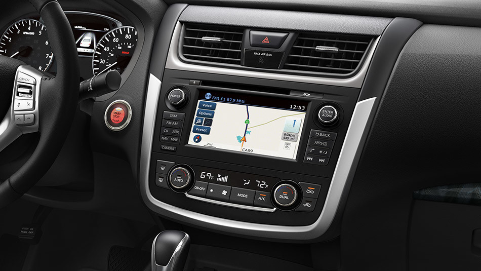 2016 Altima with a 7-inch Touchscreen
