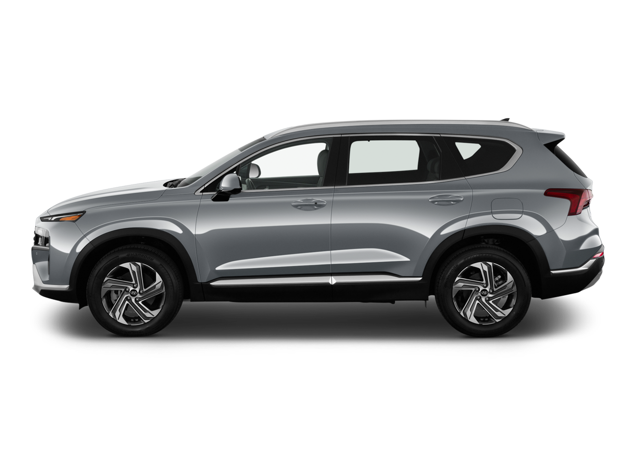 Used 2022 Hyundai Santa Fe SEL with VIN 5NMS3DAJ6NH476811 for sale in Raynham, MA