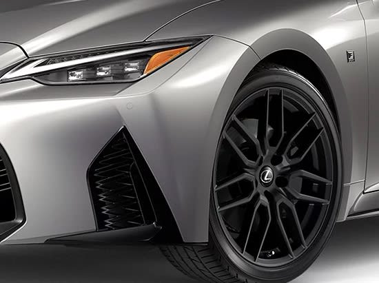 2023 Lexus IS 350 Wheels