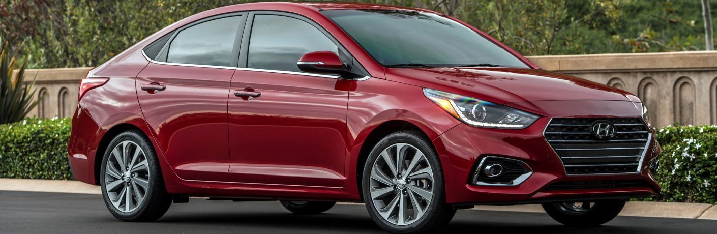 2019 Hyundai Accent front quarter view