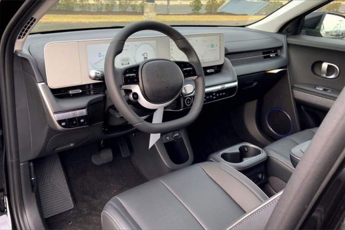 used-hyundai-ioniq-interior-ashburn-va
