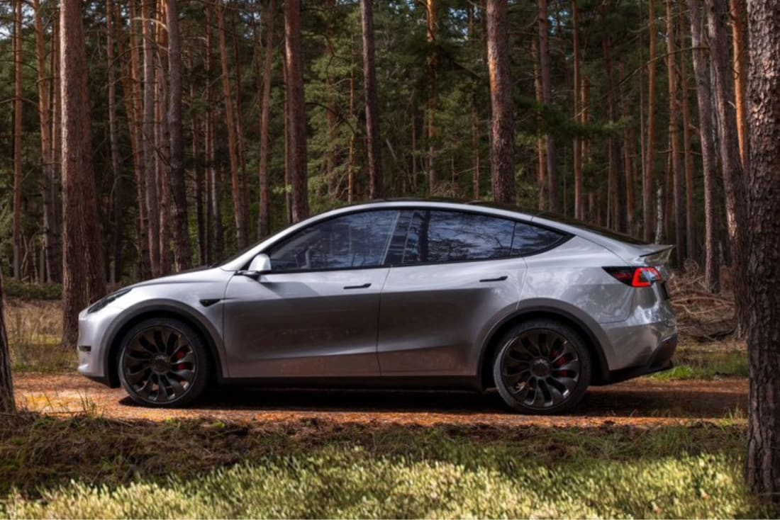 2024-tesla-model-y