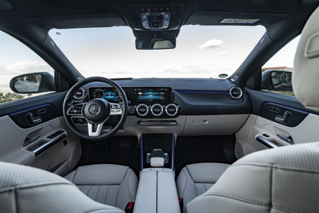 2024-mercedes-benz-gla-interior