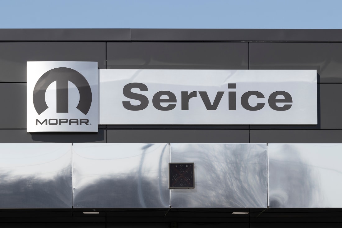 mopar-sign-mopar-express-lane-service