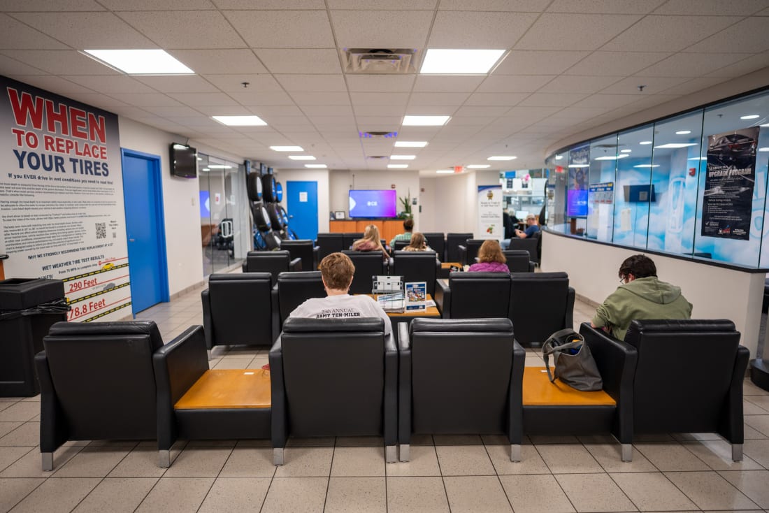 customer-lounge-tire-sales-and-service-stafford-va